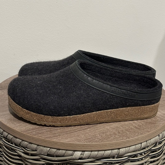 HAFLINGER Unisex GZL Leather Trimmed Wool Clogs - Picture 5 of 11